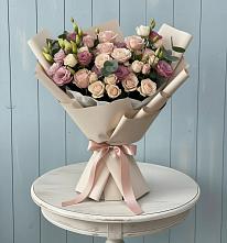 Букет цветов из:  Розы и Лизиантусы в Софрино