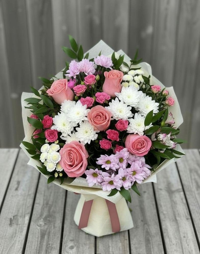 Букет цветов из: Альстромерии, Гвоздики, Розы и Хризантемы в Софрино