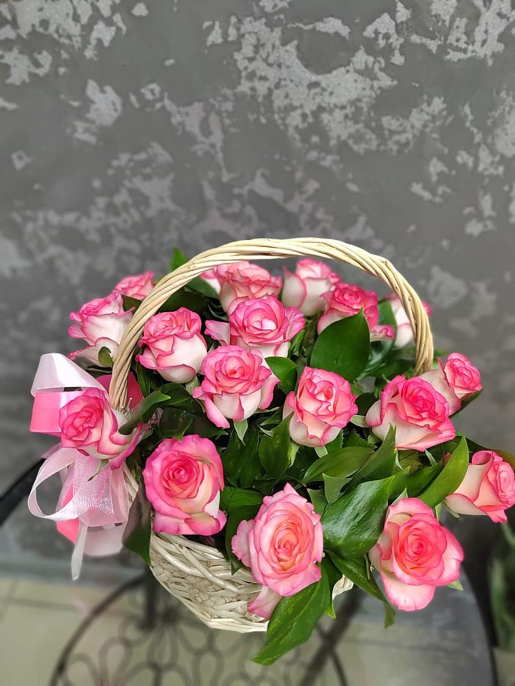 Цветочная композиция из Розы в корзине в Софрино