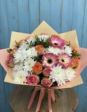 Букет цветов из:  Розы, Герберы и Хризантемы в Софрино