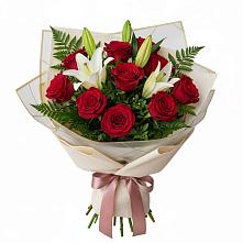 Букет цветов из:  Лилии и Розы в Софрино