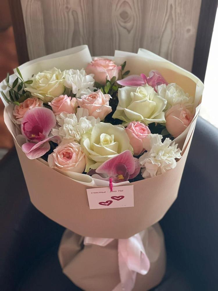 Букет цветов из: Орхидеи, Розы и Гвоздики в Софрино