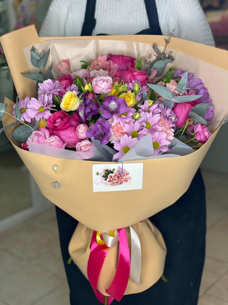 Букет цветов из: Хризантемы, Гвоздики и Альстромерии в Софрино