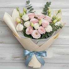 Букет цветов из:  Лизиантусы в Софрино