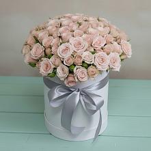 Цветочная композиция из Розы в шляпной коробке в Софрино