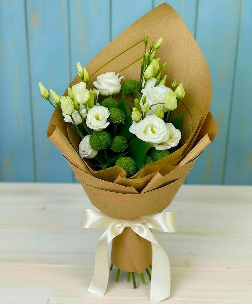 Букет цветов из: Хризантемы и Лизиантусы в Софрино