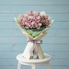 Букет цветов из:  Орхидеи и Розы в Софрино