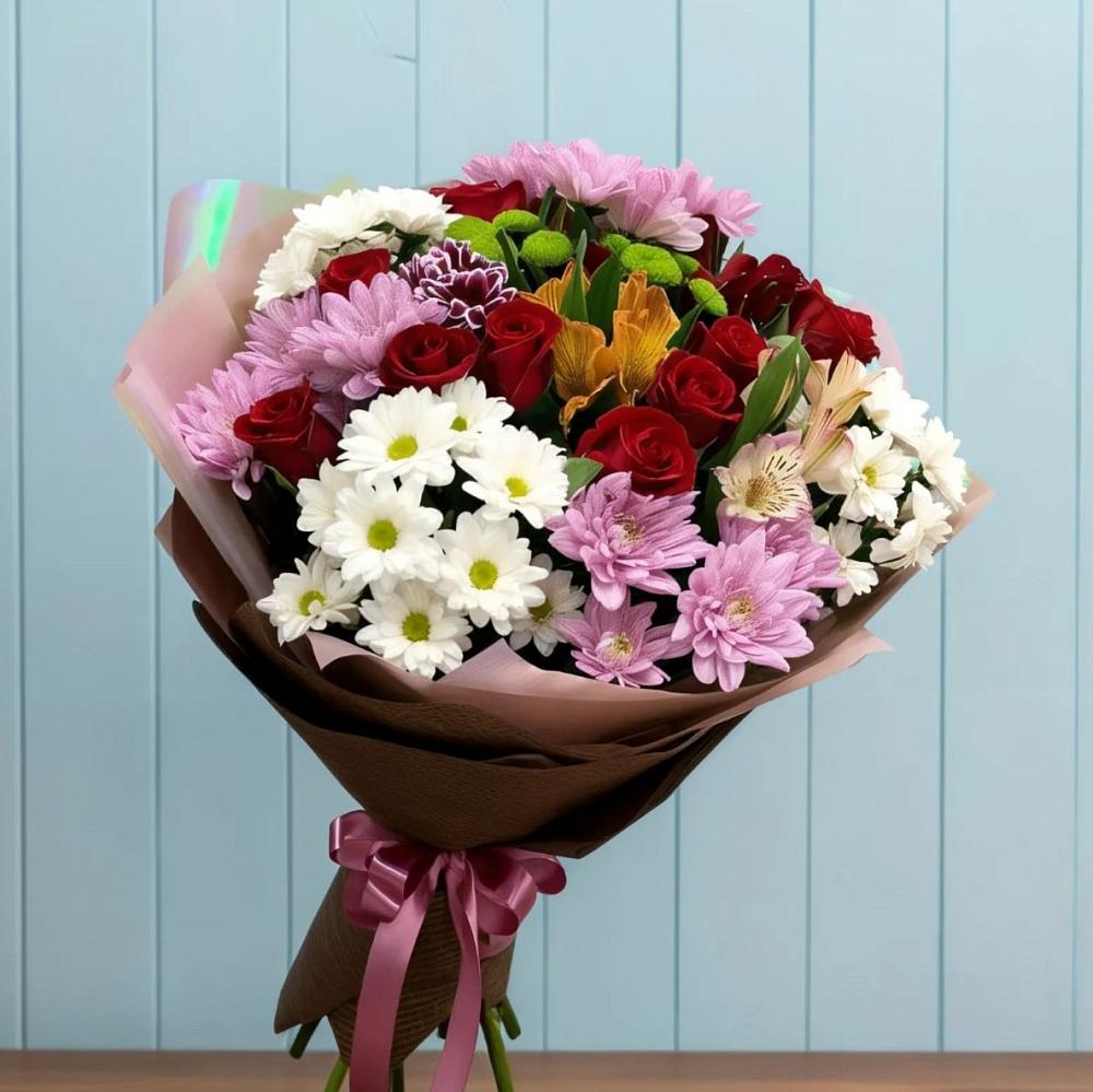 Букет цветов из: Розы, Хризантемы и Альстромерии в Софрино