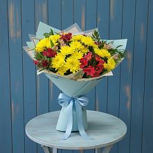 Букет цветов из:  Альстромерии и Хризантемы в Софрино
