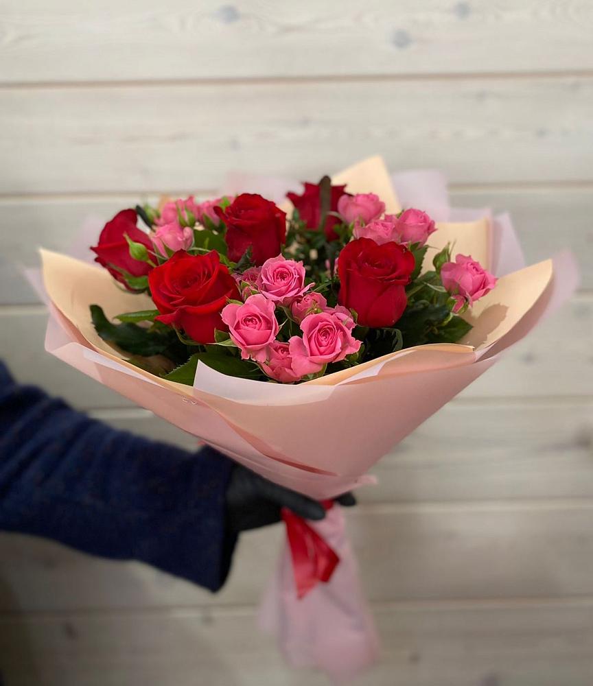 Букет цветов из: Розы в Софрино