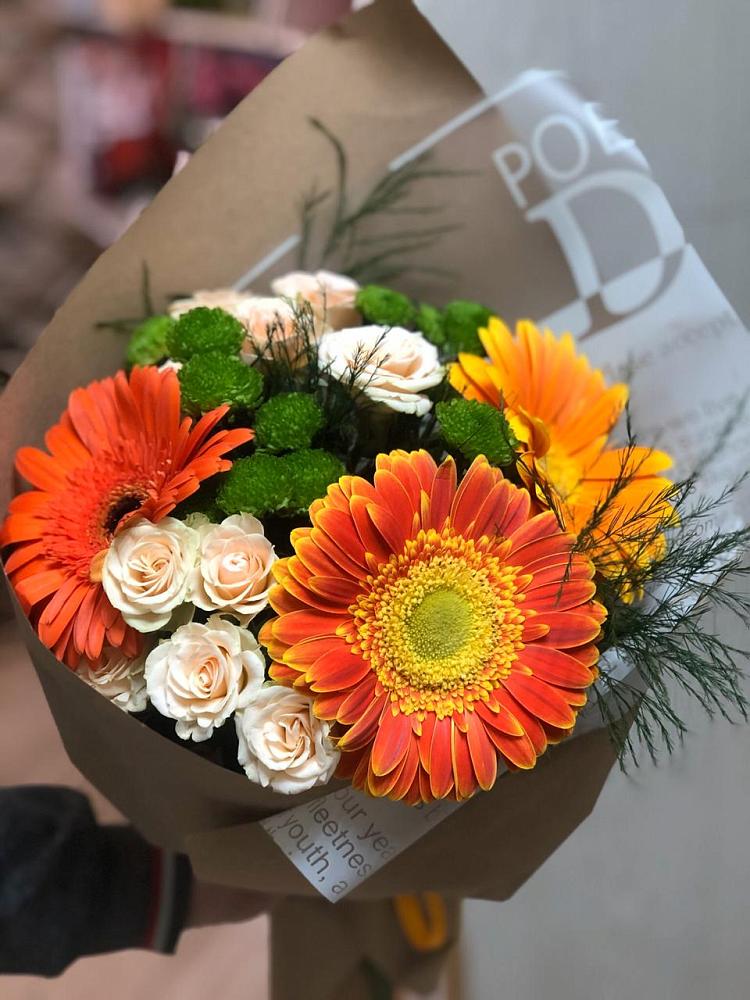 Букет цветов из: Герберы, Хризантемы и Розы в Софрино