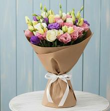 Букет цветов из:  Лизиантусы в Софрино