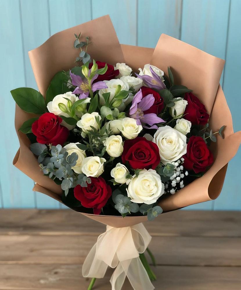 Букет цветов из: Розы и Альстромерии в Софрино